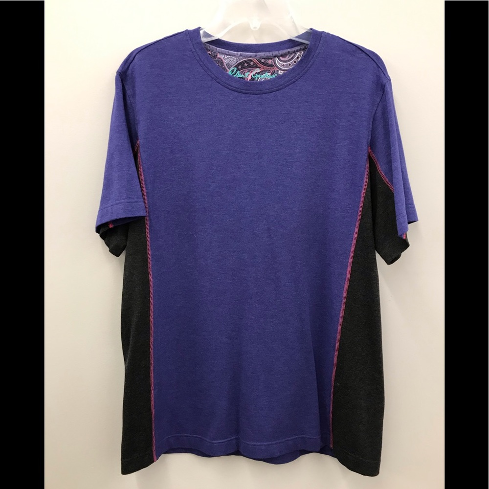 NWT Men’s Robert Graham T shirt. Size M
